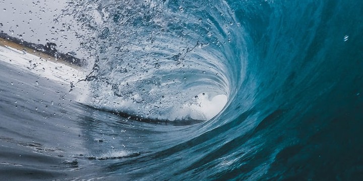 140 Wave Quotes to Help You Ride Through Life