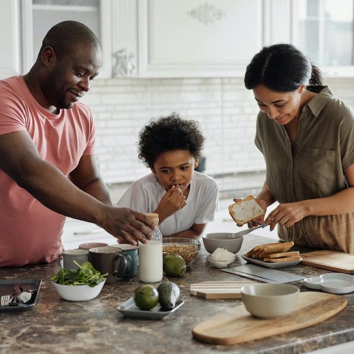 Kitchen Quotes That Bring the Whole Family Together