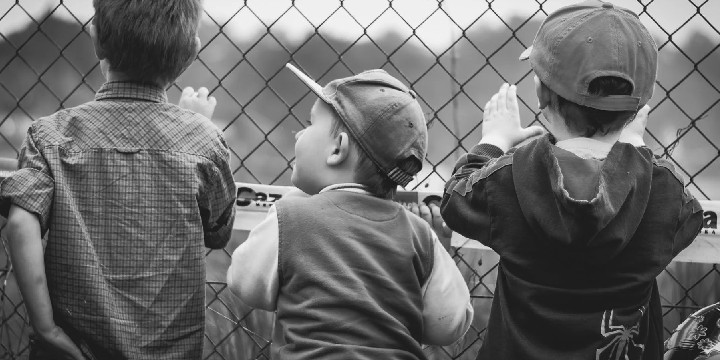 70 Curiosity Quotes to Inspire Exploration & Learning